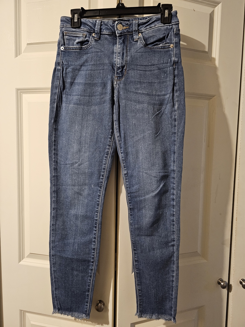 Just USA Medium Blue High-Rise Skinny Jeans with Raw Hem